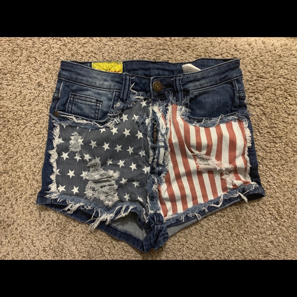 American flag jean shorts size 28